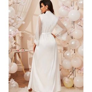**NEVER WORN!!** White Mesh Sleeve Satin Maxi Robe — PERFECT FOR BRIDES